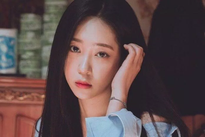 Cha Yoon Ji có nghệ danh một chữ cái là "I" (Ảnh: Internet)