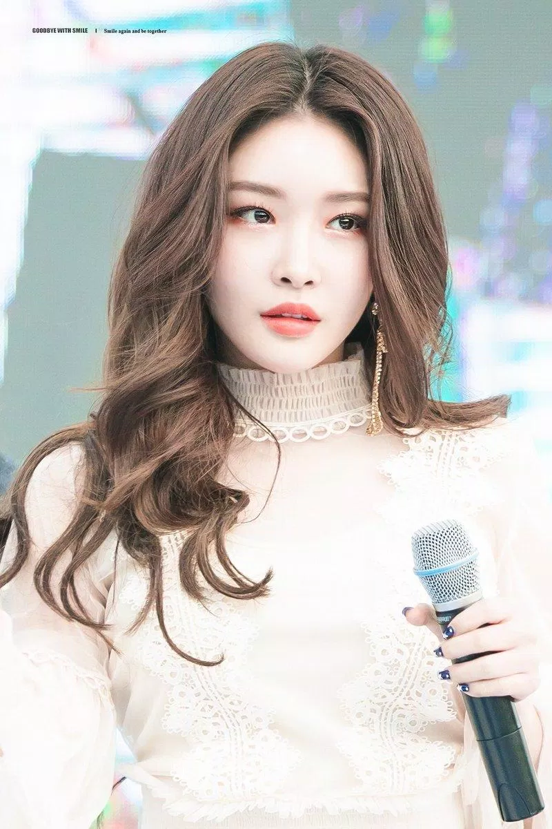 Chungha chính là người đứng phía sau thành công của "Bang Bang", sân khấu đỉnh cao nhất của Produce 101 mùa đầu tiên nói riêng và cũng là một trong những màn trình diễn ấn tượng nhất series Produce nói chung. (Nguồn: Internet)