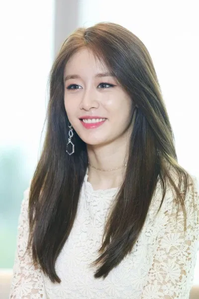 Jiyeon (T-ara) nữ thần tượng K-Pop sở hữu giọng trầm quyến rũ. (Nguồn: Internet)