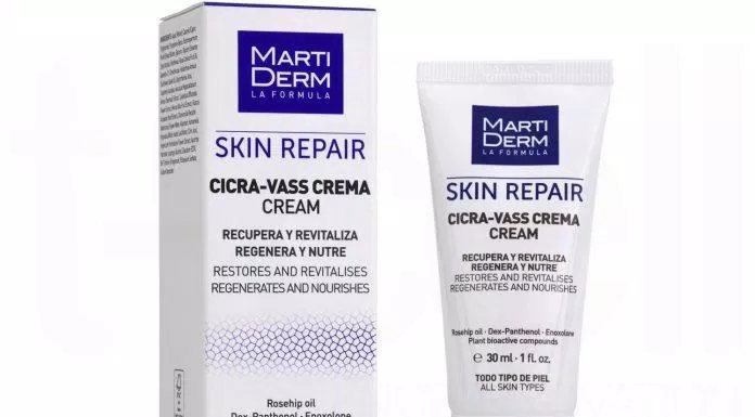 Kem dưỡng Martiderm Skin Repair Cicra Cream có thiết kế đơn giản với tone màu trắng, xanh chủ đạo ( Nguồn: internet)