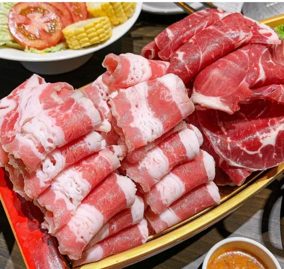 Những món ăn quán đều sử dụng nguyên liệu tươi sống (Nguồn: Internet)
