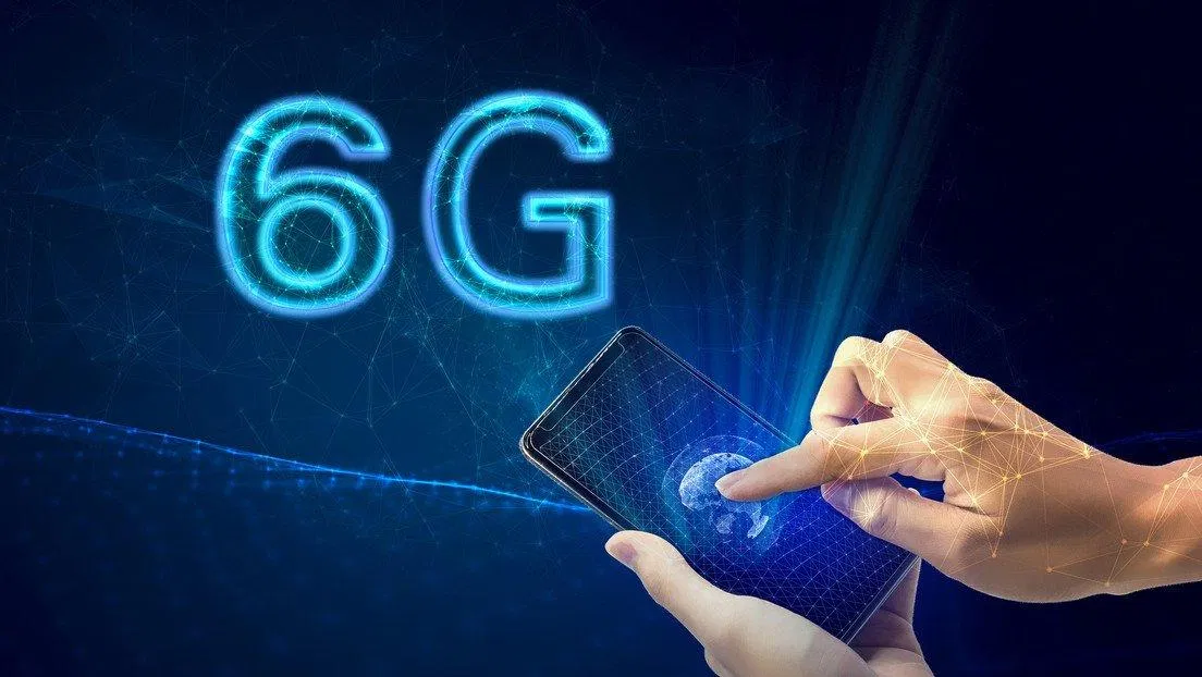 6G có thể giúp người dùng tương tác với các vật thể trong thế giới thực (Ảnh: Internet). 6G có thể giúp người dùng tương tác với các vật thể trong thế giới thực (Ảnh: Internet).