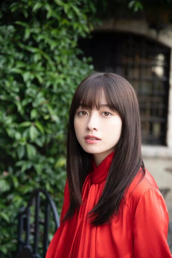 Hashimoto Kanna đứng hạng 3 trong danh sách những nghệ sĩ Nhật Bản "cá kiếm" được nhiều hợp đồng quảng cáo nhất nửa đầu năm 2021 theo Model Press với 10 hợp đồng quảng cáo. (Nguồn: Internet)