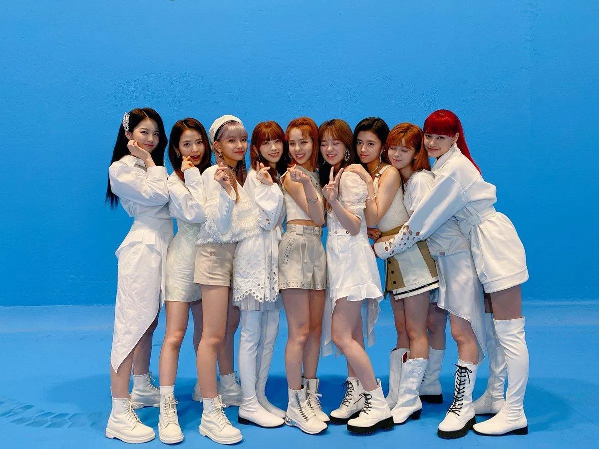 Nhóm nhạc nữ được nhào nặn bởi JYP tại Nhật Bản, NiziU (Nguồn: Internet)