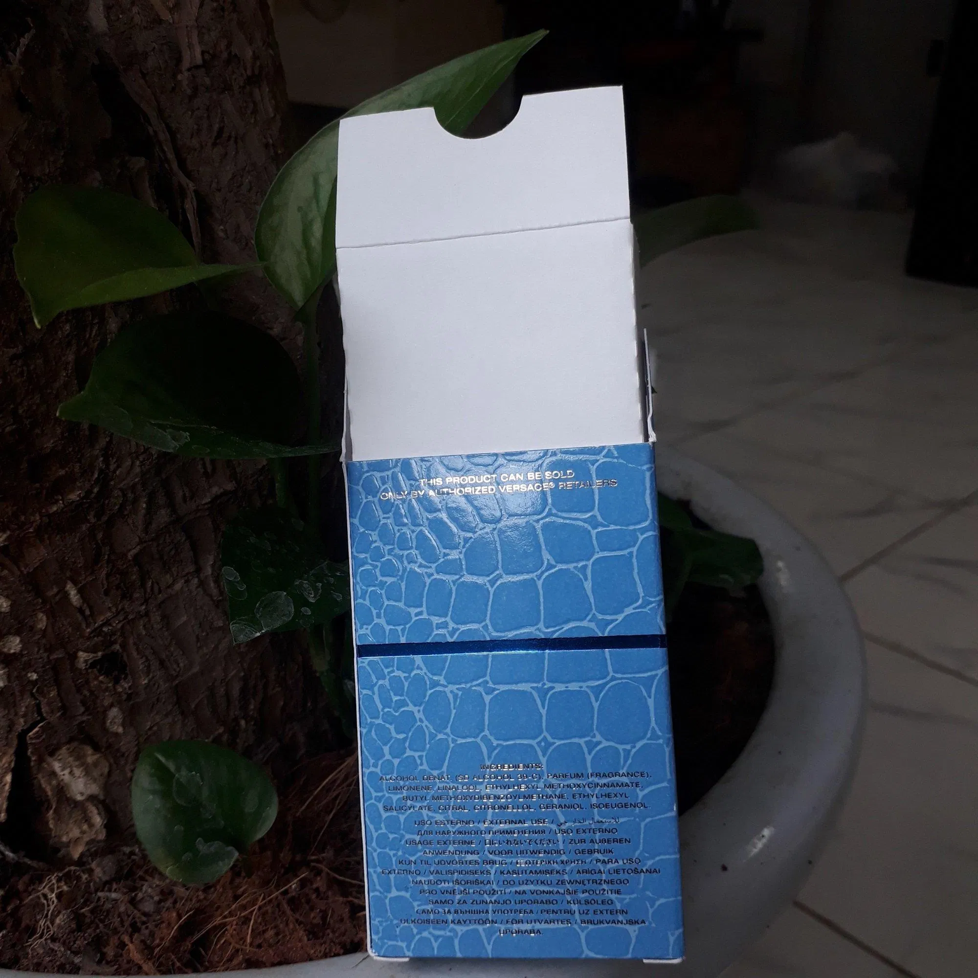 Lớp vỏ bên trong màu trắng, dày dặn, cứng cáp (ảnh: BlogAnChoi).