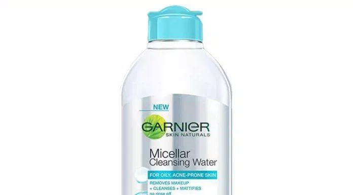 Nước tẩy trang Garnier Micellar Cleansing Water phiên bản xanh là "chân ái" của các cô nàng da hỗn hợp thiên dầu ( Nguồn: internet)