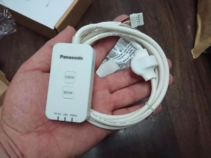 Bộ chuyển đổi mạng của Panasonic CZ-TACG 1 (Ảnh: Internet).