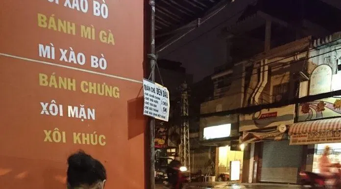 Quán chè đèn dầu