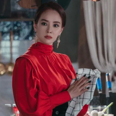 Phù thủy Song Ji Hyo đầy xinh đẹp, cuốn hút. (Ảnh: Internet). Phù thủy Song Ji Hyo đầy xinh đẹp, cuốn hút. (Ảnh: Internet).