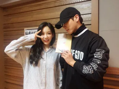 Taeyeon và Jong Hyun (Nguồn: Internet). Taeyeon và Jong Hyun (Nguồn: Internet).