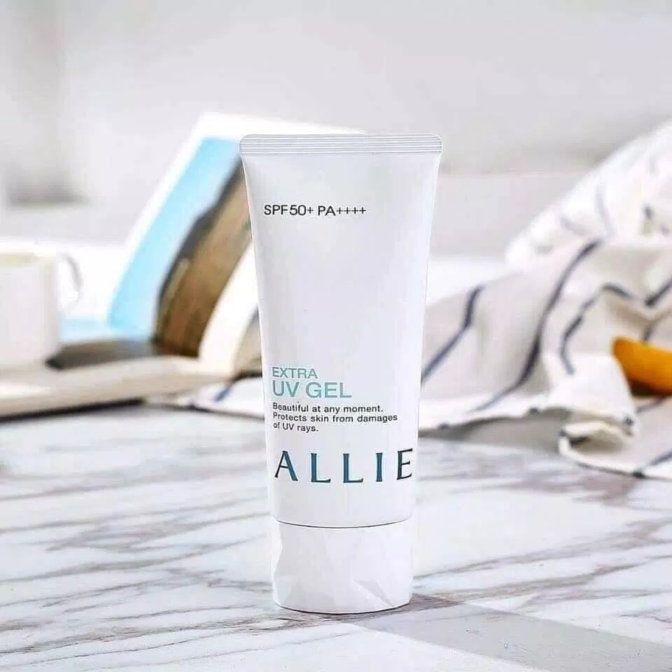 Kem chống nắng Kanebo Allie Extra UV Gel (Nguồn: Internet).