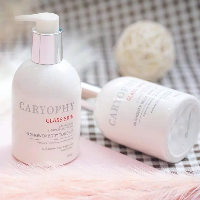 Sữa tắm Caryophy Glass Skin In Shower Body Tone Up có khả năng nâng tone tốt (Nguồn: Internet)
