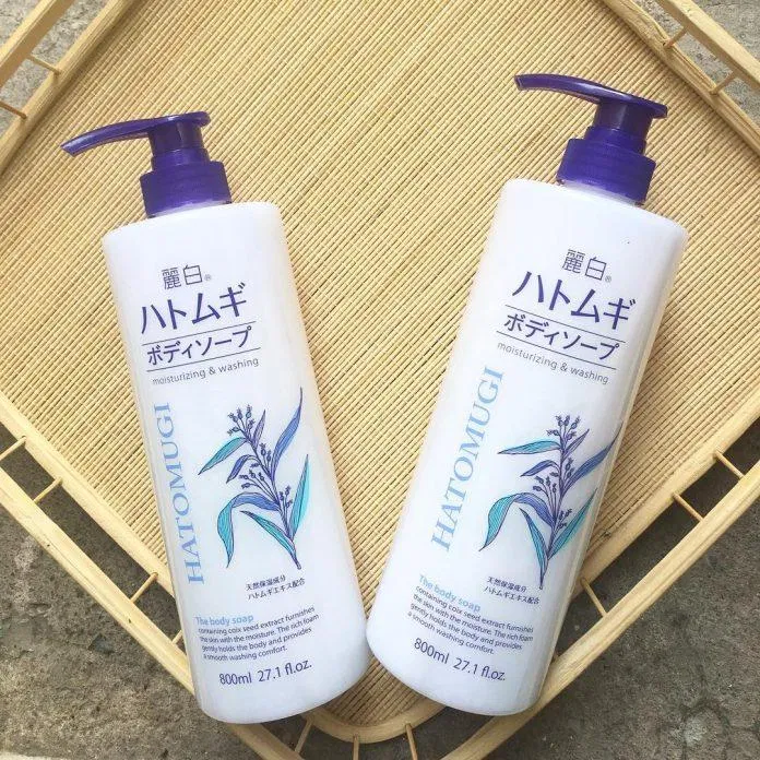 Hatomugi Moisturizing Washing chứa hạt ý dĩ giúp da sáng mịn (Nguồn: Internet) Hatomugi Moisturizing Washing chứa hạt ý dĩ giúp da sáng mịn (Nguồn: Internet)