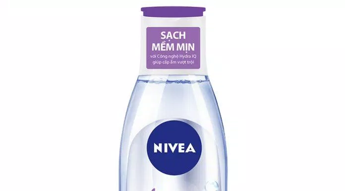 Nivea Acne Care Makeup Clear Micellar Water làm sạch sâu cho da với bảng thành phần không cồn (nguồn: Internet).