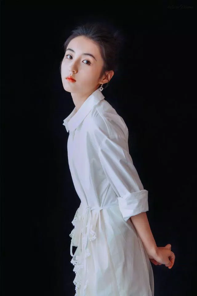 Hình ảnh xinh đẹp của nữ diễn viên Trương Tử Phong (ảnh: internet)