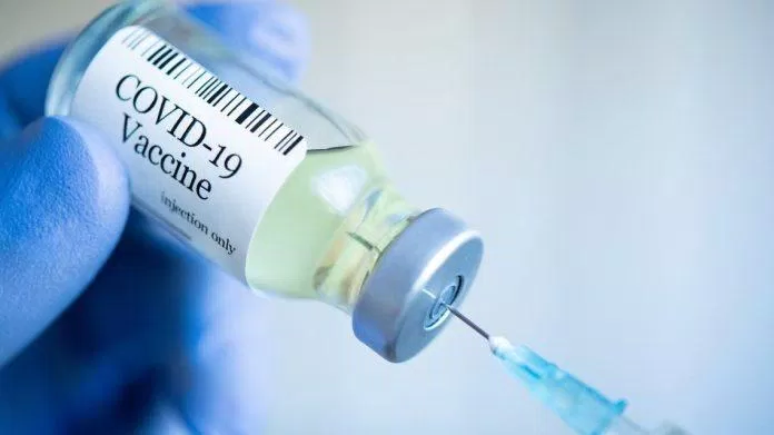 Vắc-xin là vũ khí quan trọng để chống lại đại dịch COVID-19 (Nguồn ảnh: Internet).