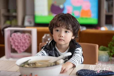 Tiểu thiên sứ khiến người xem tan chảy (Ảnh: Internet). Tiểu thiên sứ khiến người xem tan chảy (Ảnh: Internet).