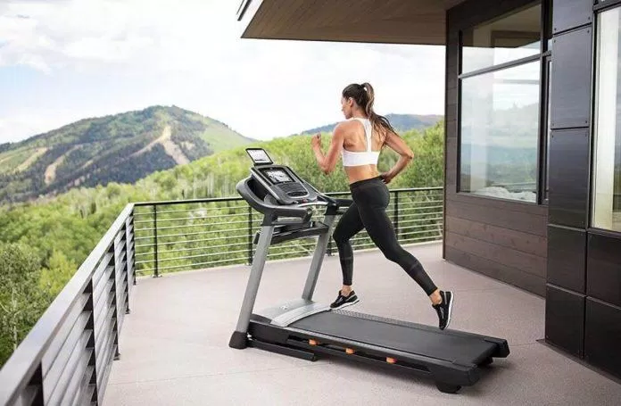 Khởi động kỹ trước khi bắt đầu tập luyện bất kỳ bộ môn thể thao nào (Ảnh: Internet). Khởi động kỹ trước khi bắt đầu tập luyện bất kỳ bộ môn thể thao nào (Ảnh: Internet).