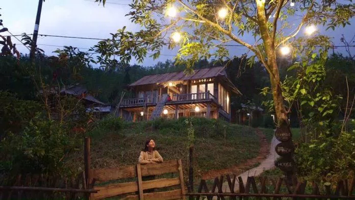 Quang cảnh về đêm thơ mộng tại Anôr House (Ảnh: Facebook Homestay Anôr House). Quang cảnh về đêm thơ mộng tại Anôr House (Ảnh: Facebook Homestay Anôr House).