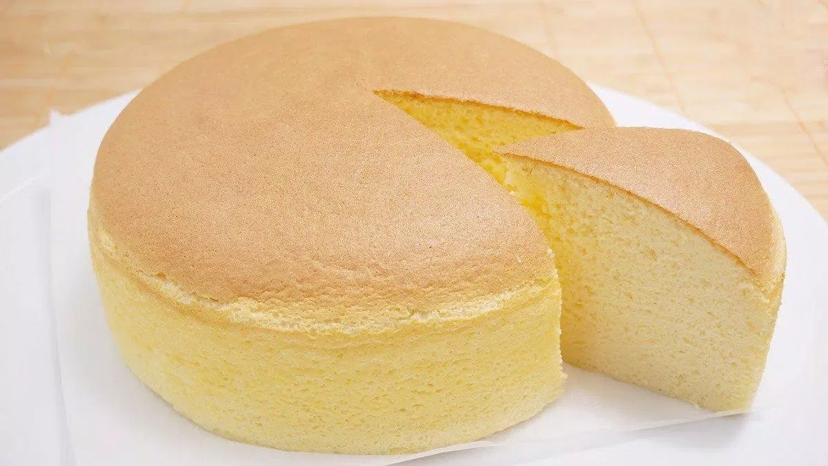 Bánh bông lan rất dễ làm, dễ ăn mà nguyên liệu lai tốt cho sức khỏe (Ảnh: Internet)