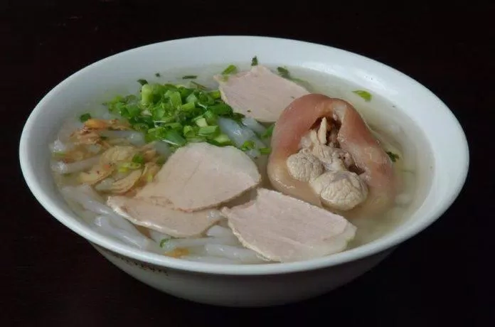 Các món khác tại Bánh xèo Ngọc Sơn (Ảnh Bánh xèo Ngọc Sơn)