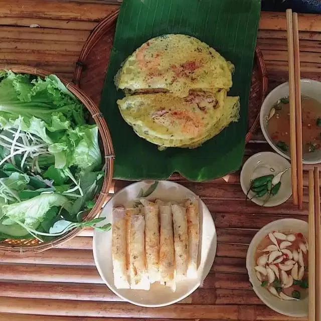 Các món khác tại Bánh xèo Quảng Ngãi (Ảnh Bánh xèo Quảng Ngãi)