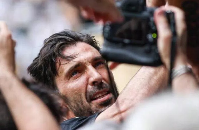 Buffon chia tay Juventus (Nguồn: Internet)