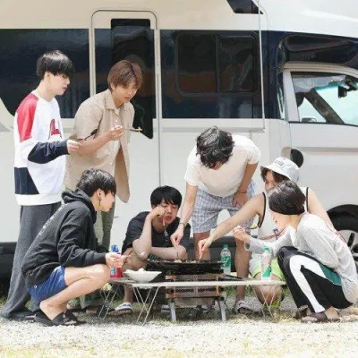 Mọi kế hoạch cũng đều được BTS lên kế hoạch và dẫn dắt. Mỗi một tập là mỗi lần fan được chứng kiến được những khoảnh khắc đáng yêu nhưng cũng không kém phần hài hước, "tấu hài" (Ảnh: Internet)