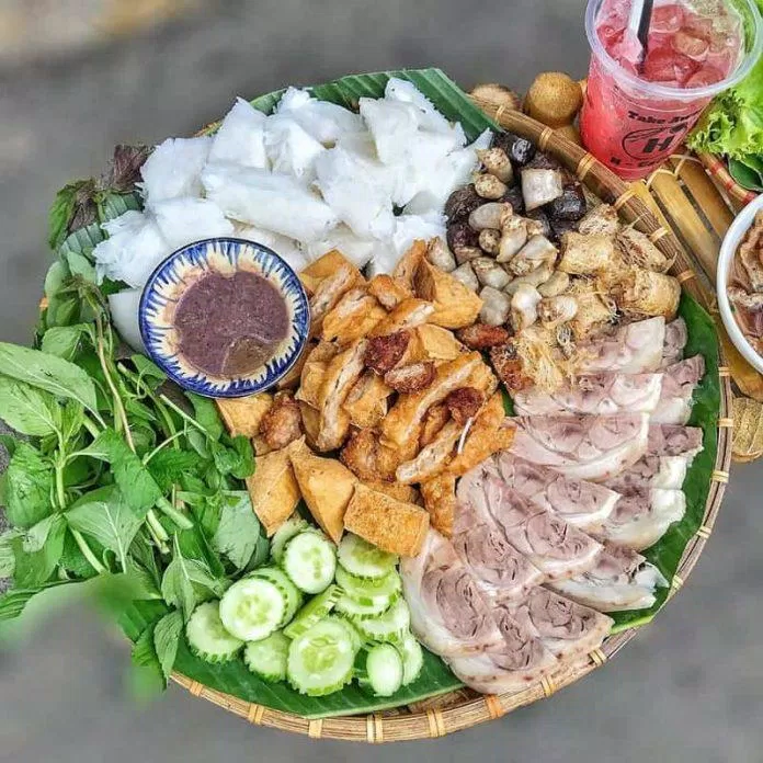 75 Cách làm bún đậu mắm tôm ngon đơn giản ngay tại nhà mới nhất 2 Chuyên mục chọn nước chấm cho món bún đậu mắm tôm luôn khiến các thực khách phải đau đầu (Ảnh Internet)