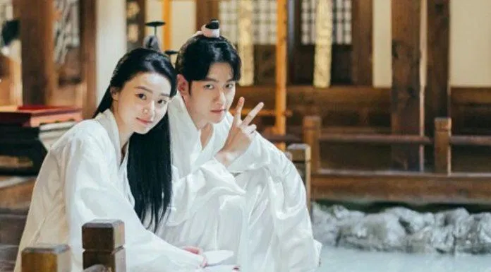 Cặp đôi Wang Eun - Soon Deok (Ảnh: Internet) Cặp đôi Wang Eun - Soon Deok (Ảnh: Internet)