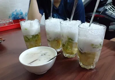 Top 10 quán chè ở Đà Lạt thơm ngon nức tiếng cho team hảo ngọt Chè 26 Phường 9 Chè Cung Đình Đà Lạt Chè Cung Đình Phường 2 Chè Hé Chè Như Ý Đà Lạt Kem bơ Chè Huyền Kem Chè Na Ri Phường 2 Kem Chè Thanh Thảo Phường 2 Món ngon chợ Đà Lạt món ngon Đà Lạt Quán Chè Long Nga Phường 2 quán chè ngon ở Đà Lạt quán chè ở Đà Lạt Quán chè Thái Bà Triệu Phường 1 Quán Chè Triều Châu Phường 2 thơm ngon thông tin Top 10