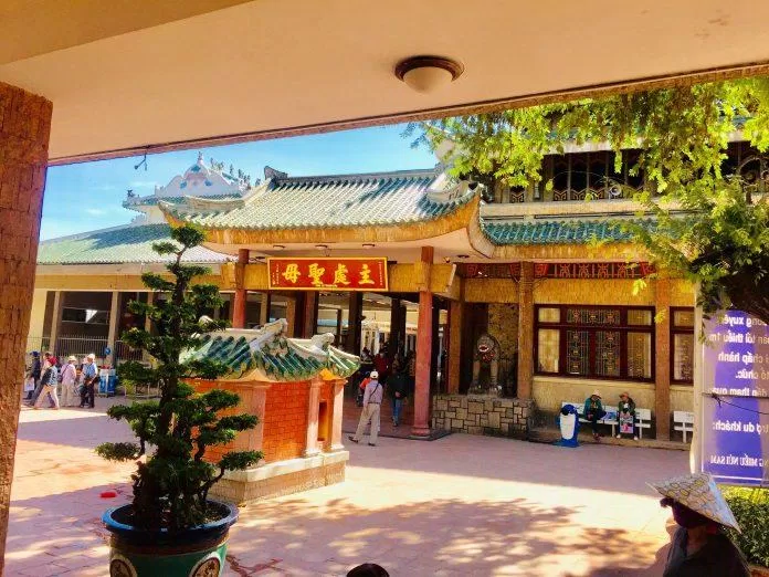 Chính Điện Miếu Bà (Ảnh: Kim Cúc). Chính Điện Miếu Bà (Ảnh: Kim Cúc).