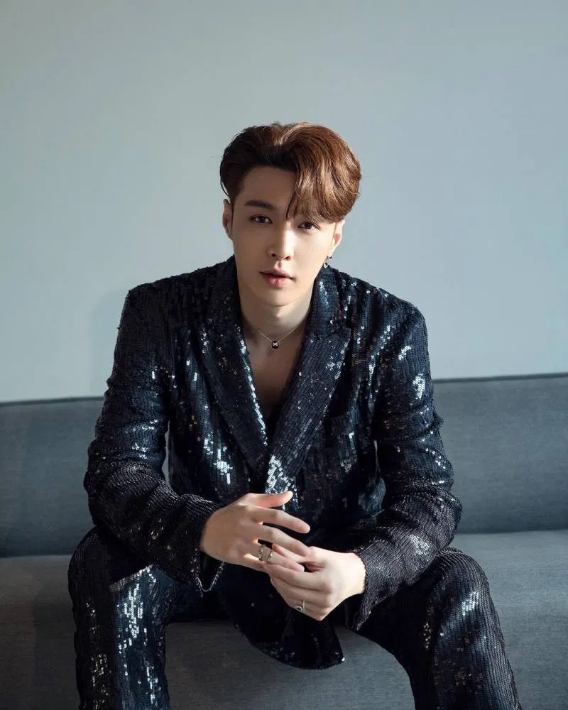 Lay (EXO) (Nguồn: Internet). Lay (EXO) (Nguồn: Internet).
