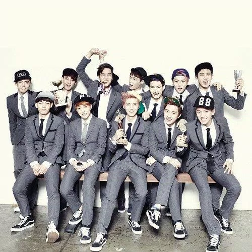 EXO - boy group nhất nhì KPOP với ca khúc Growl gây bão một thời (Nguồn: Internet).
