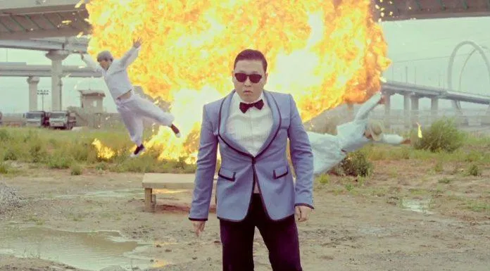 Luồng gió mới "Gangnam Style" của PSY đã "đốt cháy" các bảng xếp hạng Hàn Quốc năm 2012 (Nguồn: Internet). Luồng gió mới "Gangnam Style" của PSY đã "đốt cháy" các bảng xếp hạng Hàn Quốc năm 2012 (Nguồn: Internet).