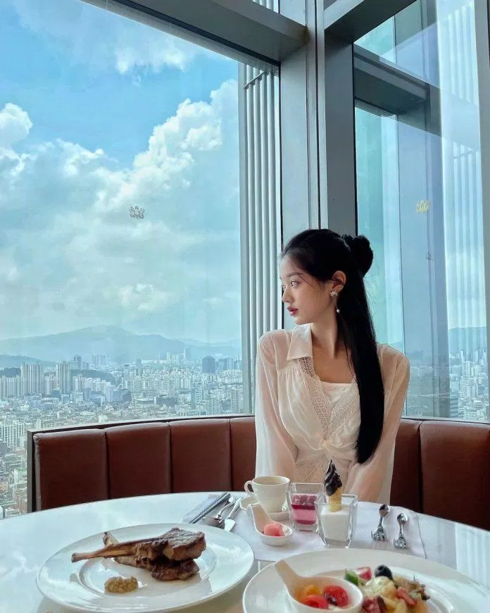 Jang Won Young thần tượng K-Pop nghiện cà phê. (Nguồn: Internet)