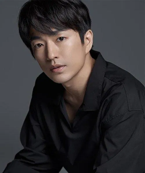 Jung Moon Sung diễn viên phụ thu hút sự chú ý nhờ diễn xuất hài hước của mình. (Nguồn: Internet)