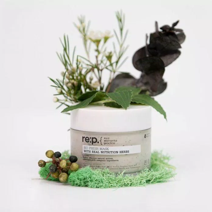 Mặt nạ RE:P Bio Fresh Mask With Real Nutrition Herbs lấy lá cây hương thảo và đất sét Địa Trung Hải làm ý tưởng cho bộ sưu tập của mình ( Nguồn: internet)