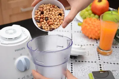 Máy xay cầm tay giá rẻ - Lựa Chọn Số 1 Cho Phụ Nữ Hiện Đại chất lượng gia đình giá rẻ Máy xay cầm tay 2 cốc Shake n Take Máy xay cầm tay Daewoo DEB JZ150 Máy xay cầm tay Philips HR1600 Máy xay cầm tay Sokany HB230A máy xay giá rẻ máy xay sinh tố Máy xay sinh tố cầm tay phụ nữ thành phần uy tín