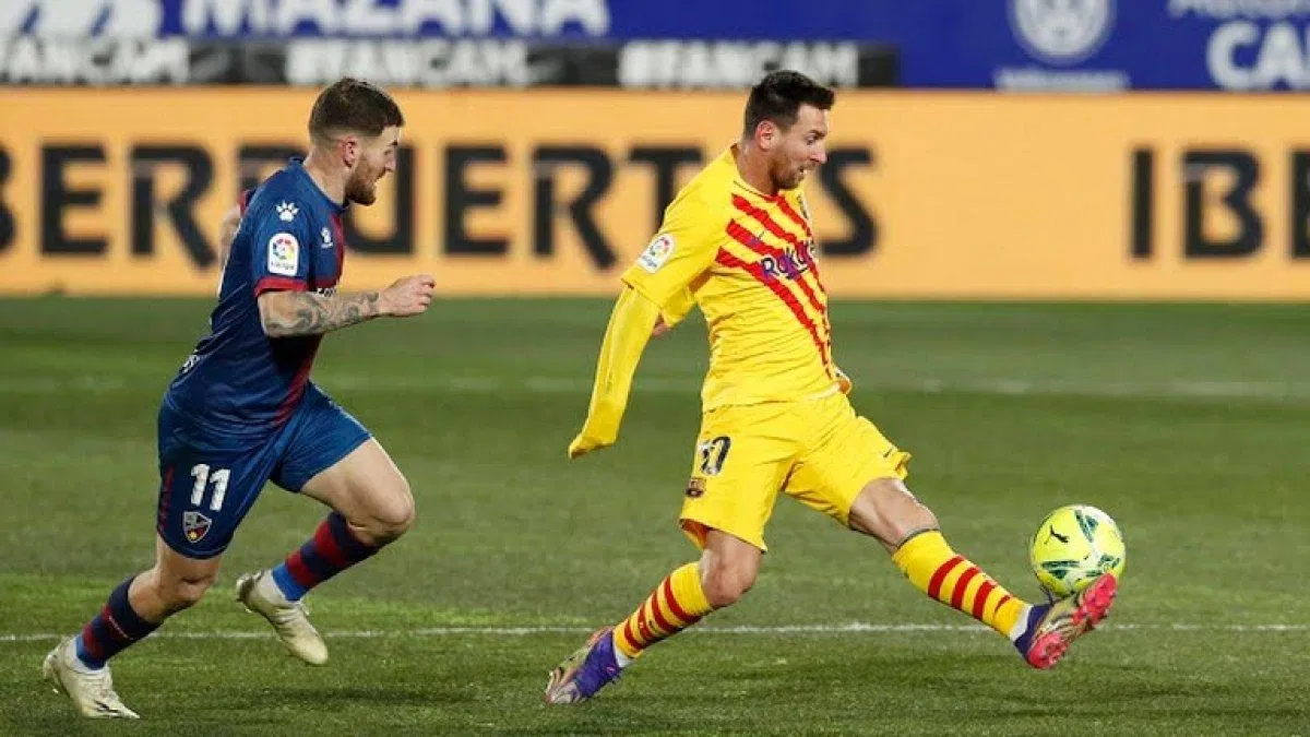 Nhiều người đã tưởng rằng Messi sẽ gắn bó trọn đời với Barcelona (Ảnh: Internet). Nhiều người đã tưởng rằng Messi sẽ gắn bó trọn đời với Barcelona (Ảnh: Internet).