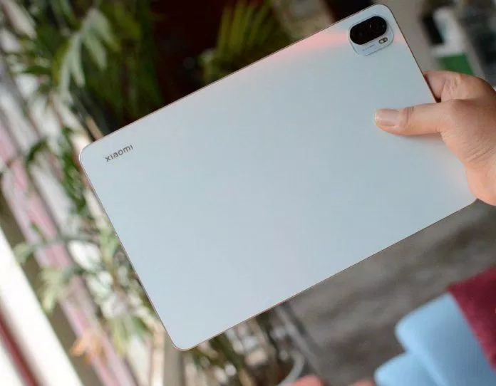Thiết kế gọn nhẹ của Mi Pad 5 (Nguồn: Internet). Thiết kế gọn nhẹ của Mi Pad 5 (Nguồn: Internet).