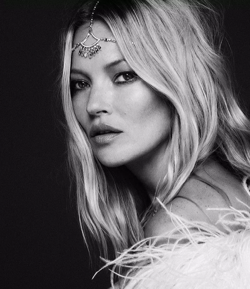 Kate Moss có vai trò quan trọng trong việc định nghĩa size 0 - size cực tiểu của giới người mẫu (Ảnh: Instagram).