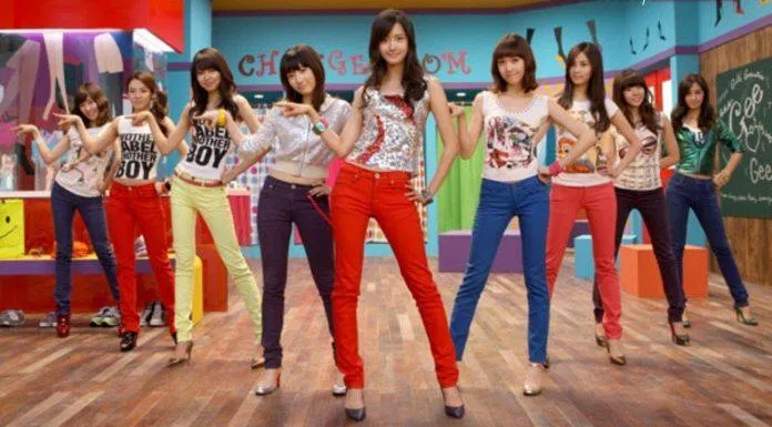 "Gee" đã đưa tên tuổi SNSD trở thành "nhóm nhạc quốc dân" Gen 2 đình đám KPOP (Nguồn: Internet). "Gee" đã đưa tên tuổi SNSD trở thành "nhóm nhạc quốc dân" Gen 2 đình đám KPOP (Nguồn: Internet).