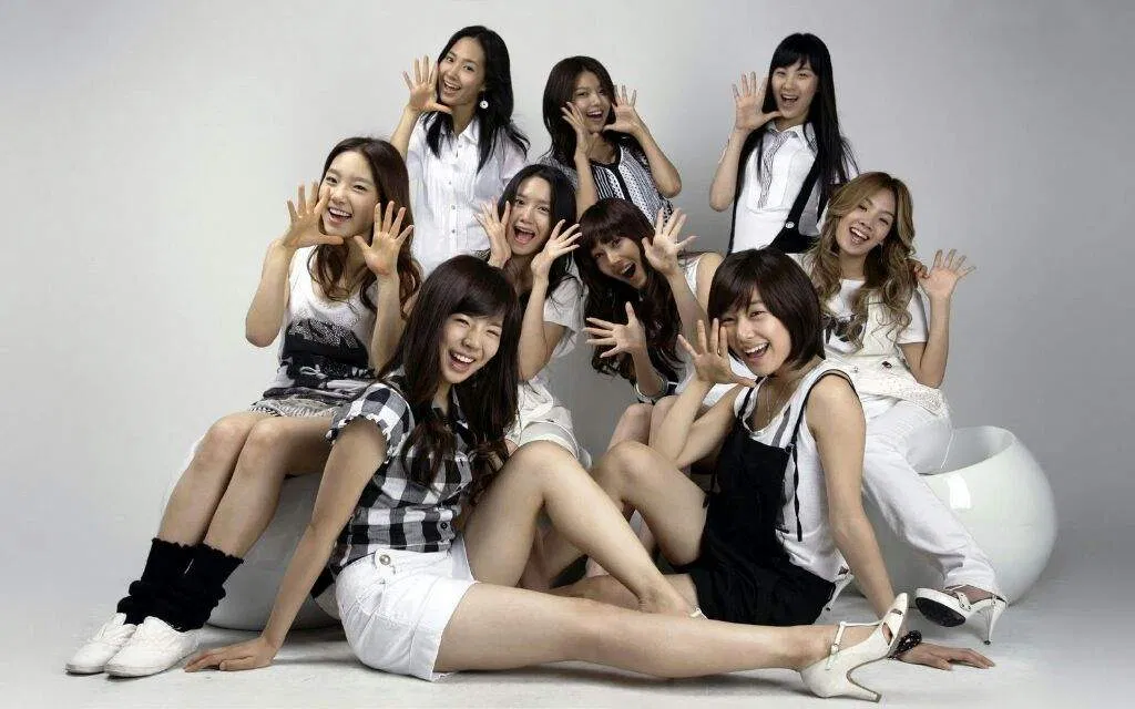"Into the New World" của SNSD hot ngay từ ngày đầu ra mắt (Nguồn: Internet). "Into the New World" của SNSD hot ngay từ ngày đầu ra mắt (Nguồn: Internet).