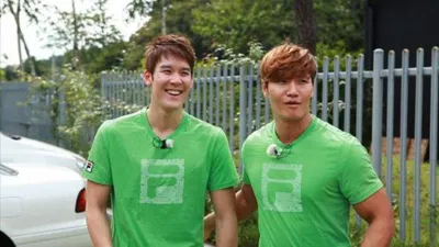 Park Tae Hwan lần đầu tham gia Running Man vào tập 109. (Ảnh: Internet). Park Tae Hwan lần đầu tham gia Running Man vào tập 109. (Ảnh: Internet).
