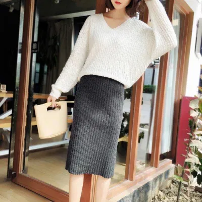 Chân váy thun gân mix đồ cực dễ (nguồn: internet) Chân váy thun gân mix đồ cực dễ (nguồn: internet)
