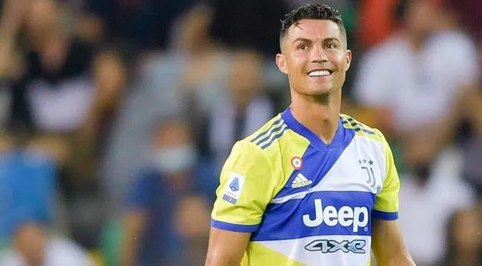 Ronaldo vẫn còn thời hạn hợp đồng với Juventus (Ảnh: Internet).