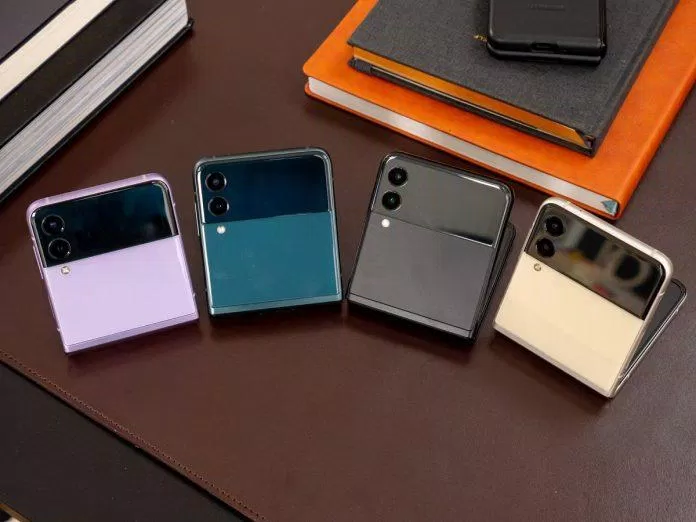 4 màu khác nhau của Z Flip 3 (Ảnh: Internet). 4 màu khác nhau của Z Flip 3 (Ảnh: Internet).