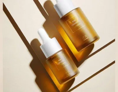 Serum phục hồi, trị mụn Lucenbase B56 Essence (Ảnh: Internet).