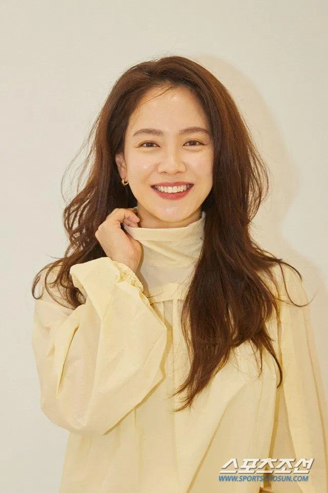 Song Ji Hyo chia sẻ cảm nhận sau khi kết thúc phim Bàn Tiệc Phù Thủy. (Ảnh: Internet). Song Ji Hyo chia sẻ cảm nhận sau khi kết thúc phim Bàn Tiệc Phù Thủy. (Ảnh: Internet).
